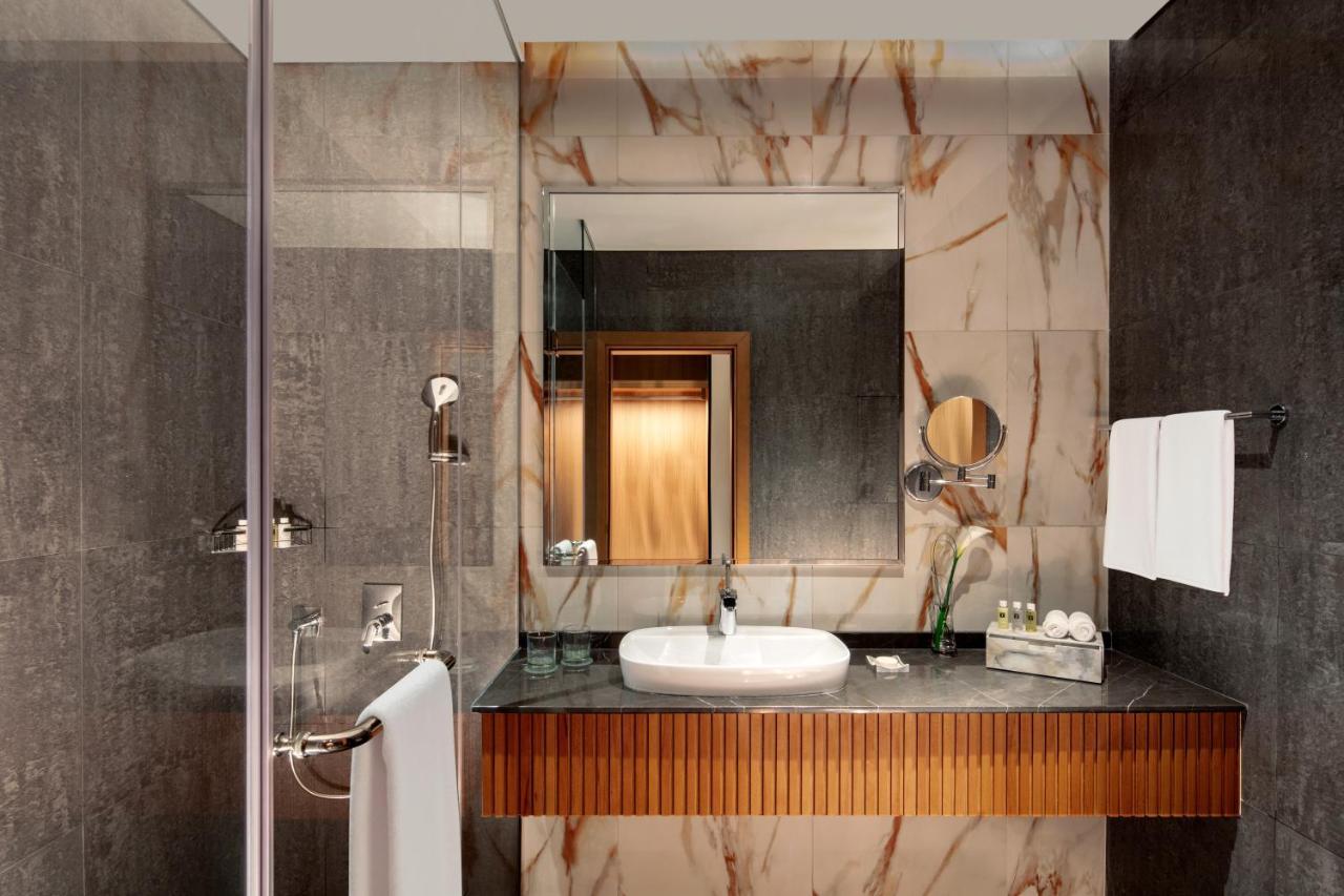 The First Collection Dubai Business Bay Hotel ภายนอก รูปภาพ Bathroom